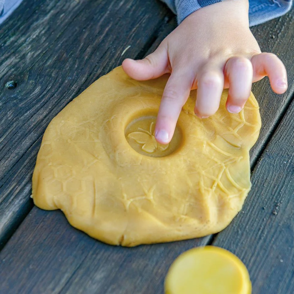 Garden Bugs Dough Roller and Stamp Set - Image 8