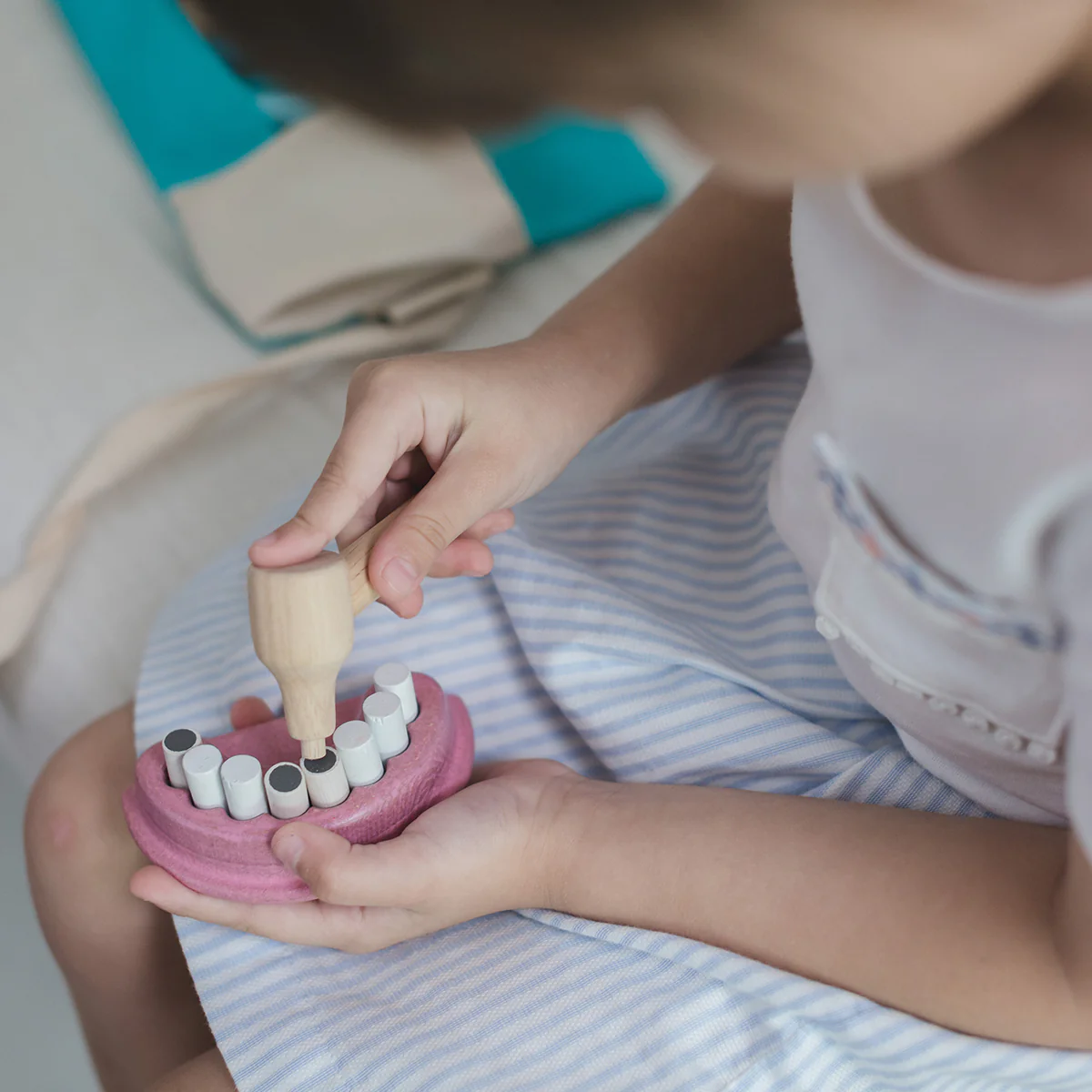 PlanToys Dentist Set - Image 5