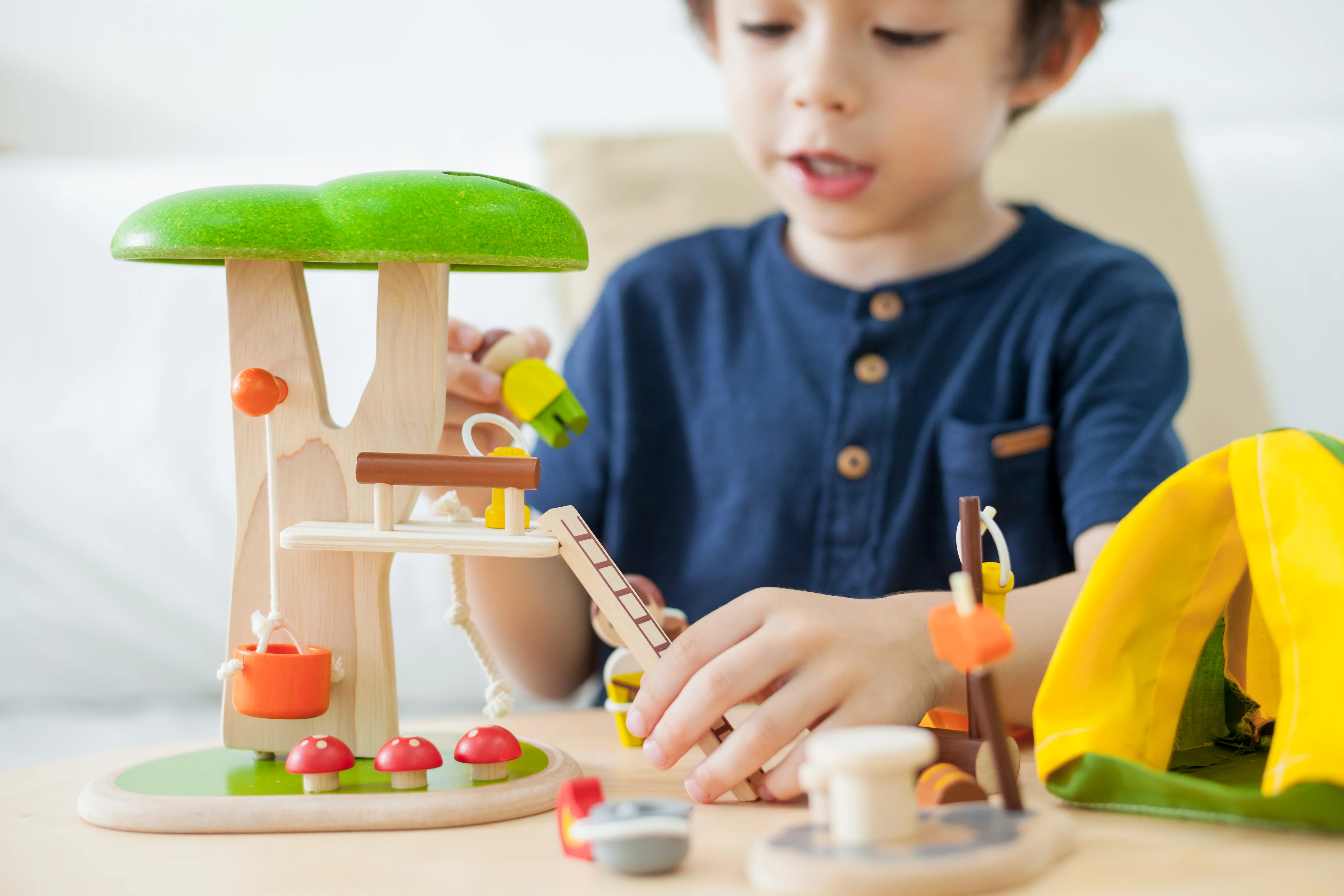 PlanToys Tree House Play Set - Image 3