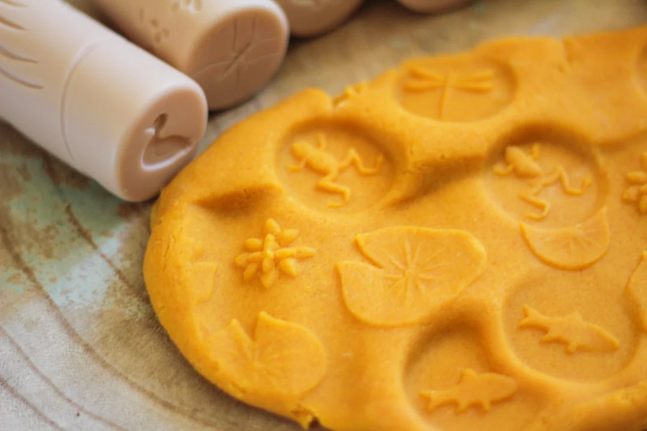 Pond Life Roller and Stamp Set - Image 8