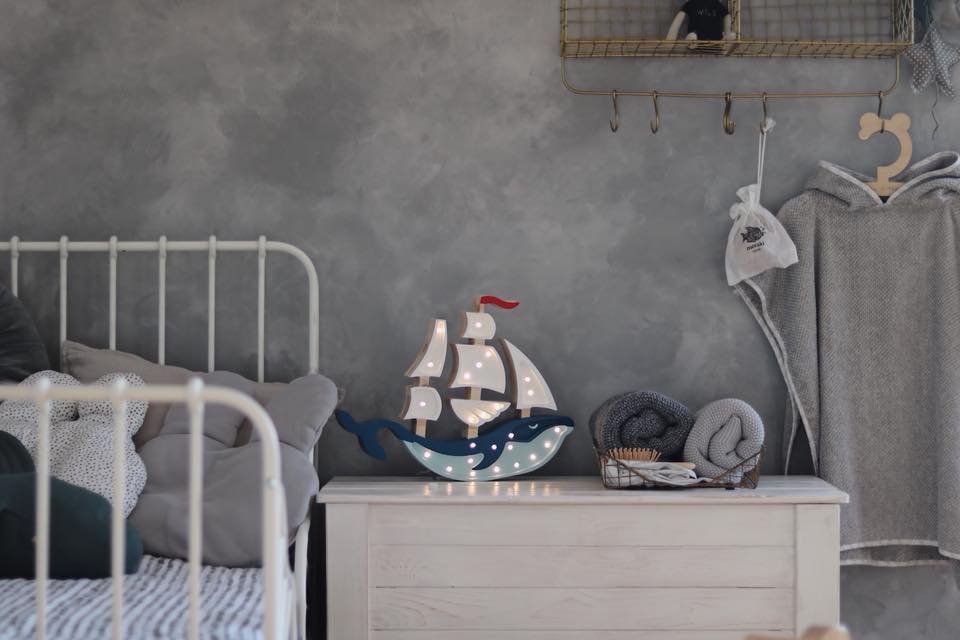 Whale Ship Lamp - Image 6