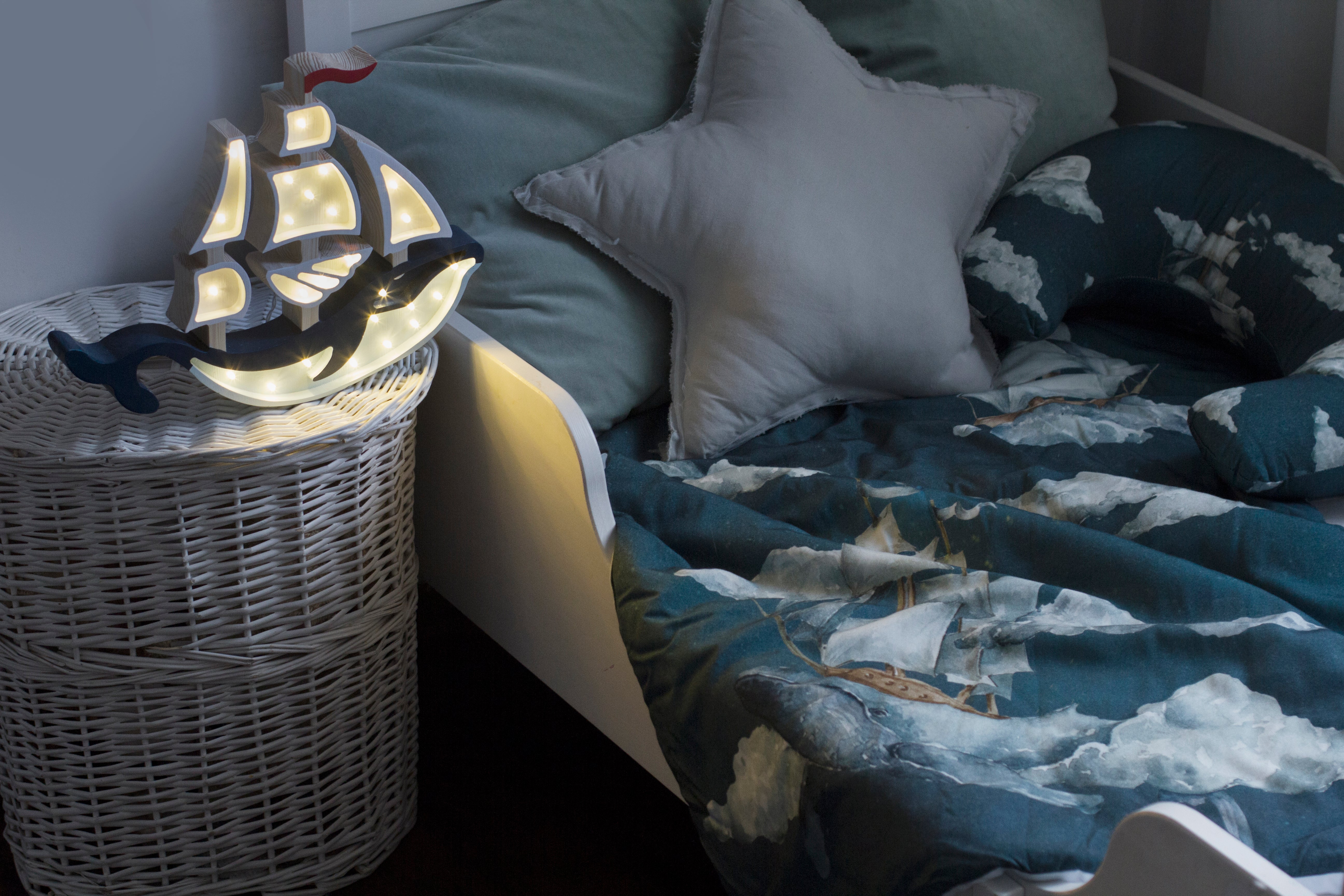 Whale Ship Lamp - Image 7