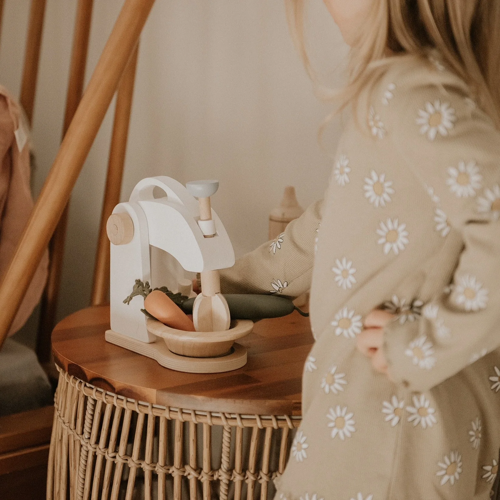 Wooden Veggie Salad Set - Image 4