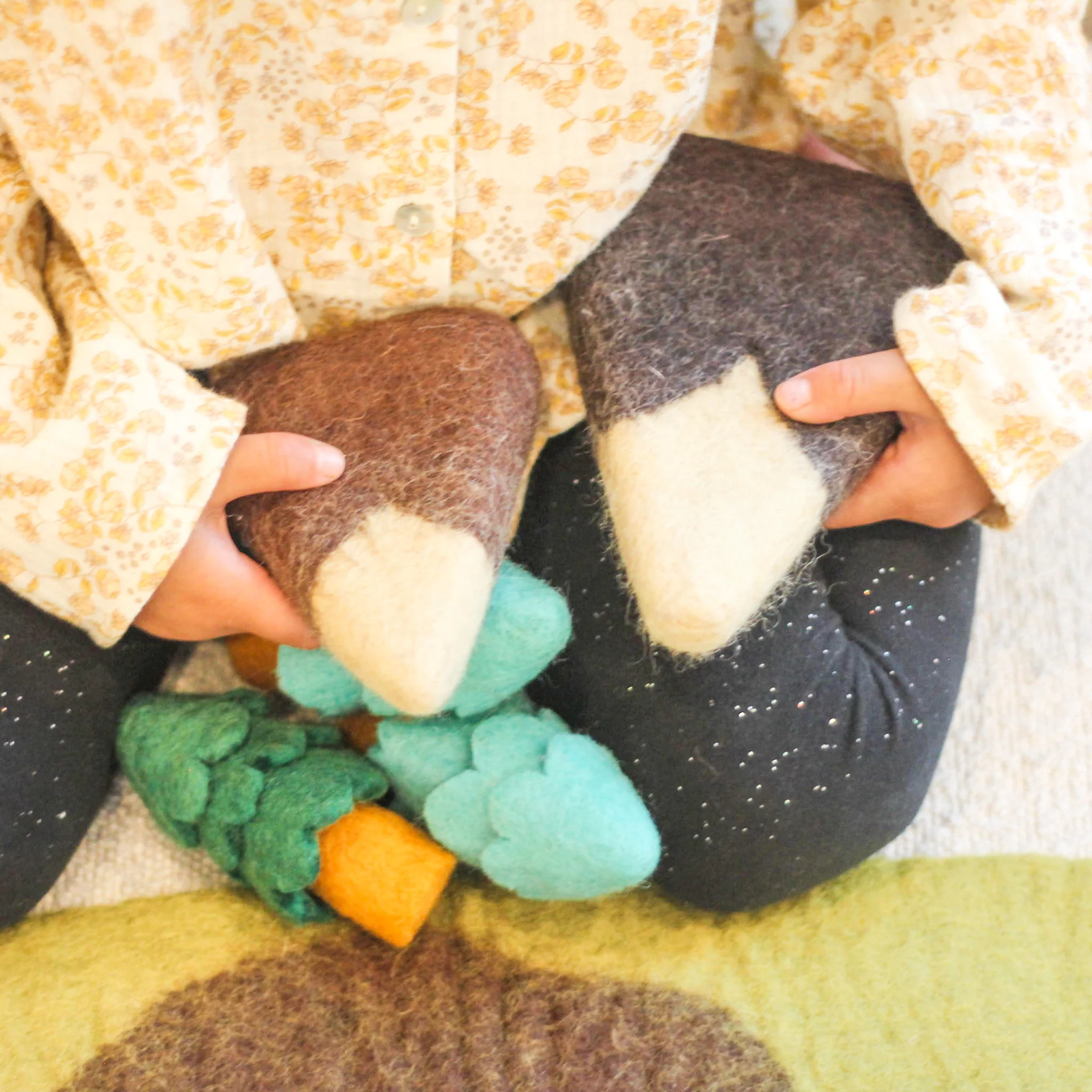 Yellowstone Dinosaur Land Play Mat Set | Felted Play Mat - Image 4